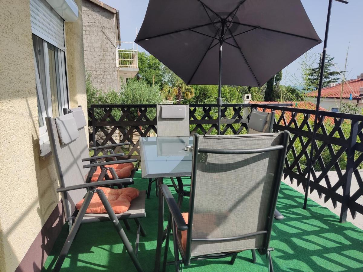 Apartment Teresa With Big Terrace Dramalj Crikvenica Ngoại thất bức ảnh